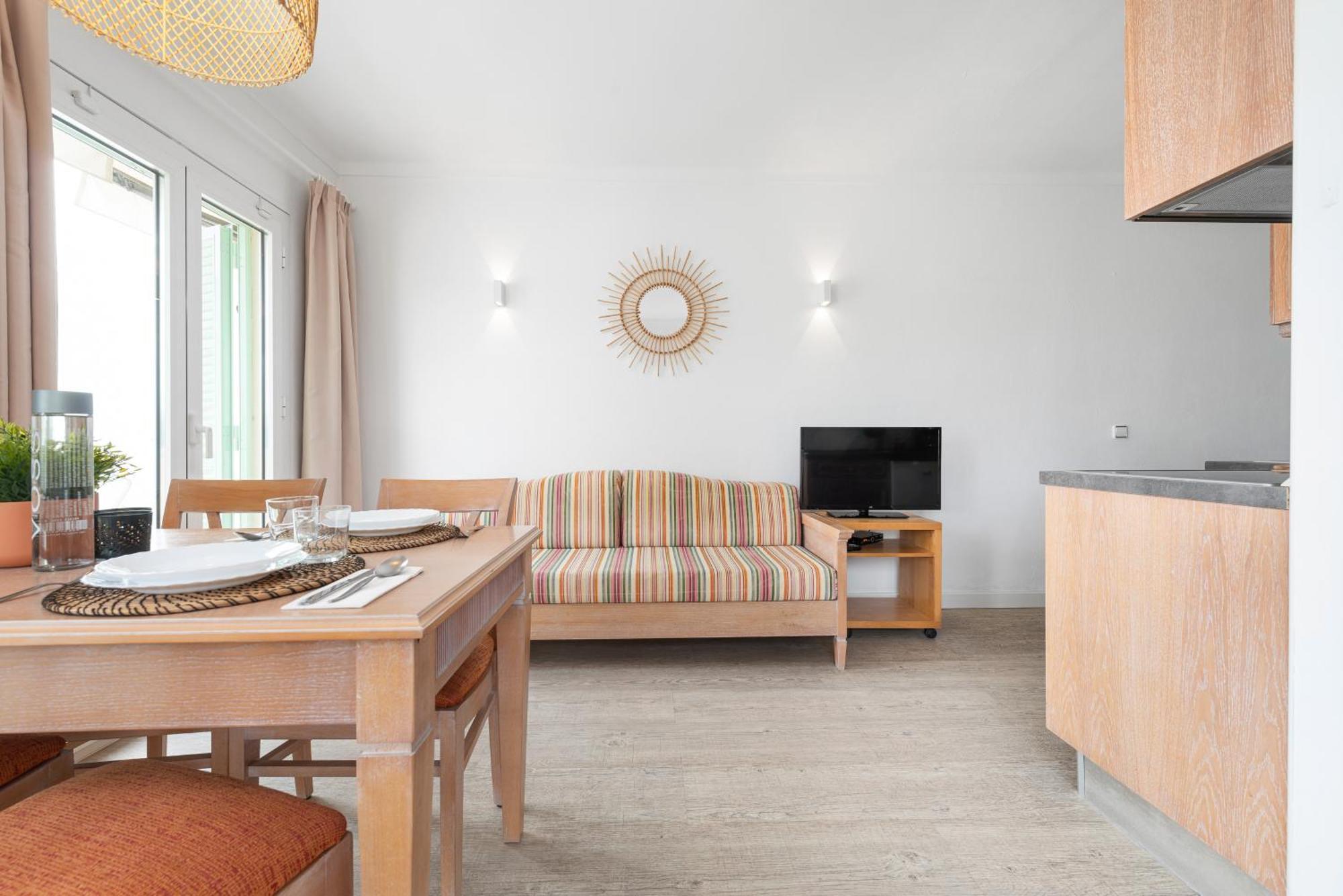 Apartamentos Playa Marina Кала-Феррера Экстерьер фото