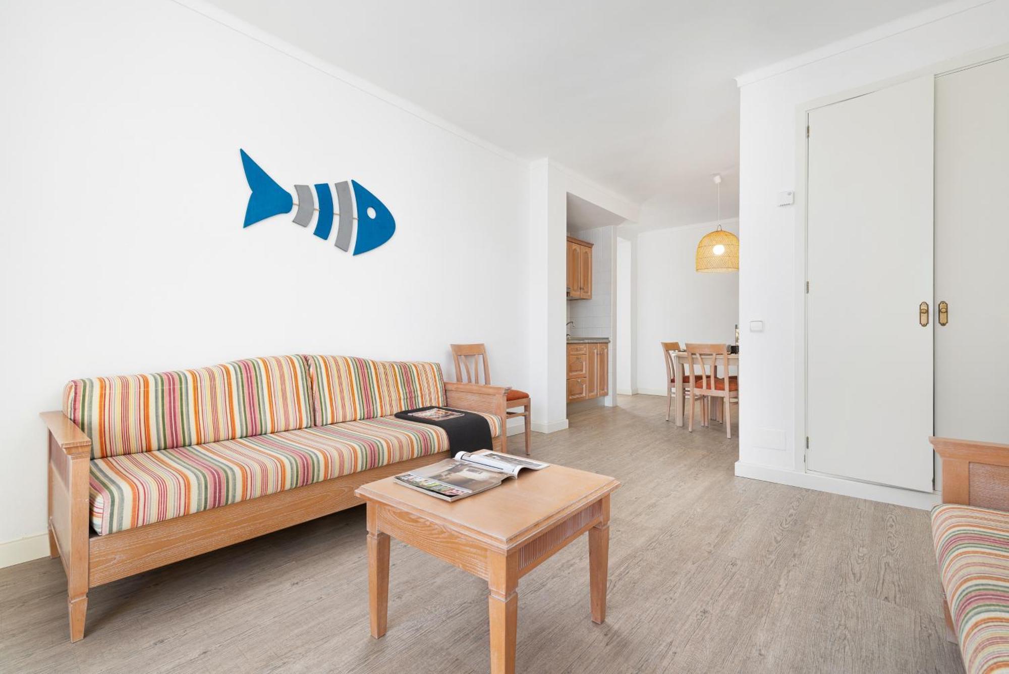 Apartamentos Playa Marina Кала-Феррера Экстерьер фото